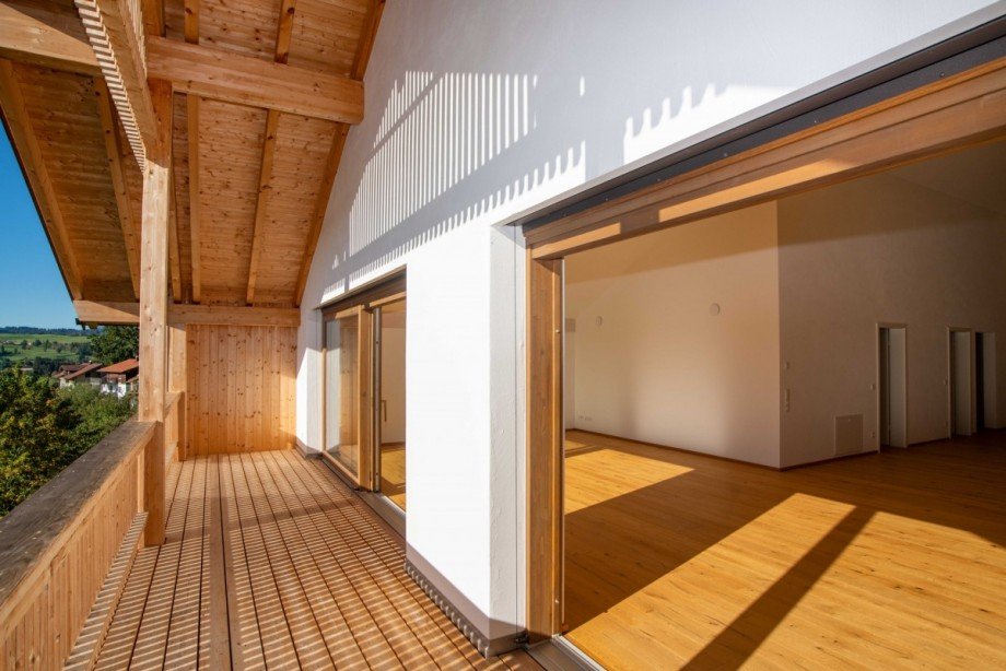 Balkon Dachgeschosswohnung Oy-Mittelberg / Unterschwarzenberg