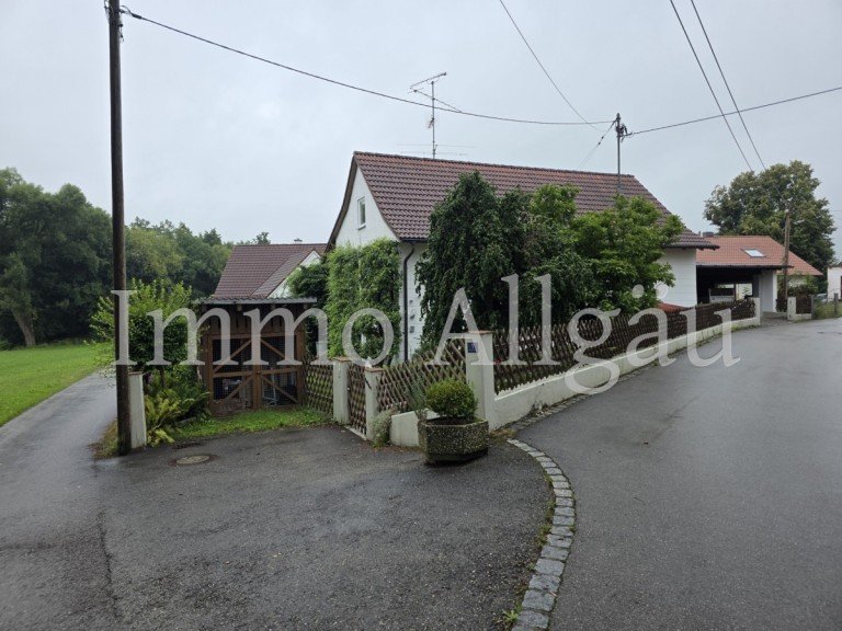 Ansicht Sontheim - Attenhausen - Sontheim Einfamilienhaus Freistehendes Einfamilienhaus mit viel Potenzial in Attenhausen / Sontheim