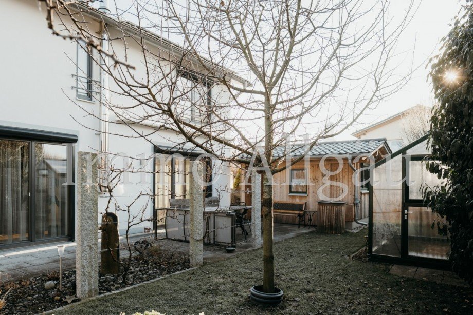 Teil des Gartens Einfamilienhaus Mauerstetten