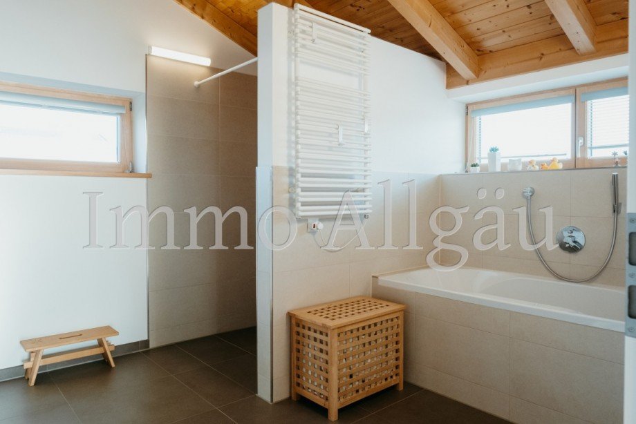 Bad OG Einfamilienhaus Mauerstetten